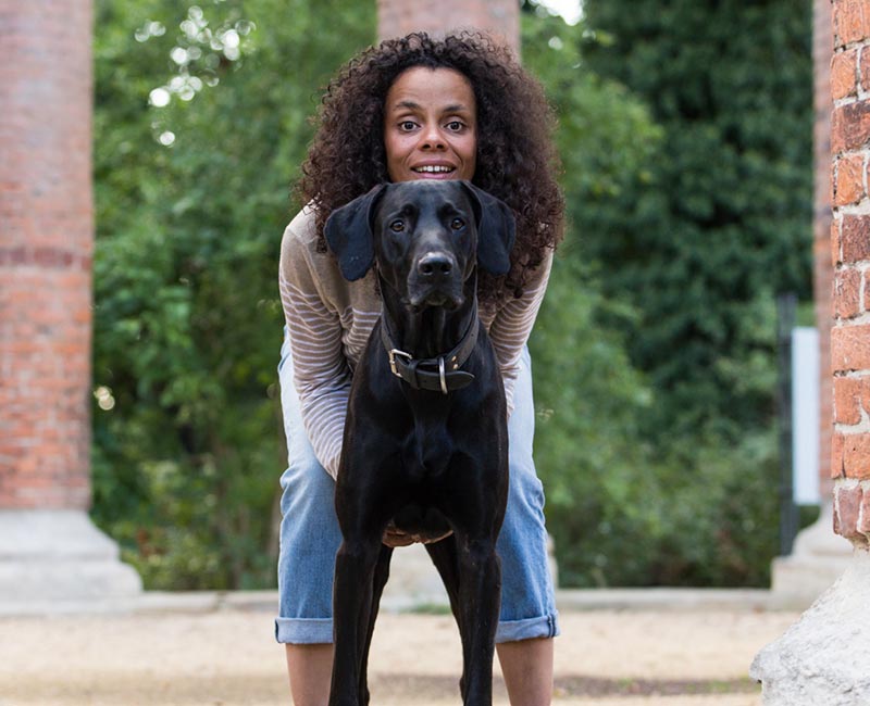 MenschensKöter von Indira Paasch bietet Hundetraining und Dogwalking in Berlin